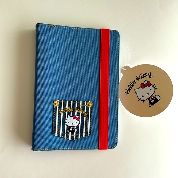 Hello Kitty Binder Notebook - Picture 1 of 8